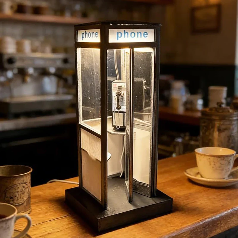 Retro telefonboks lampe
