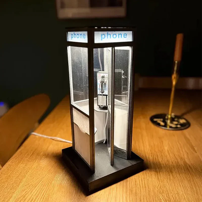 Retro telefonboks lampe